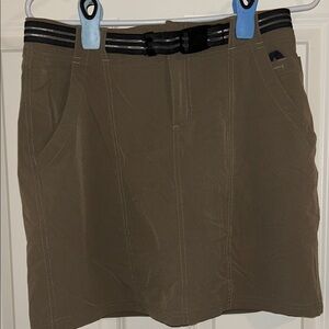 Eastern Mountain Sports Olive A-Line Skirt with Contrast Belt